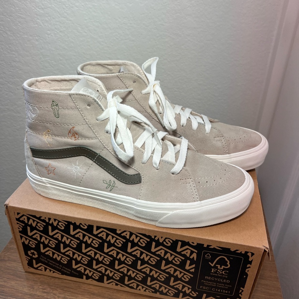 Vans Sk8-Hi Tapered VR3 Mystical Embroidery Shoe-Women’s